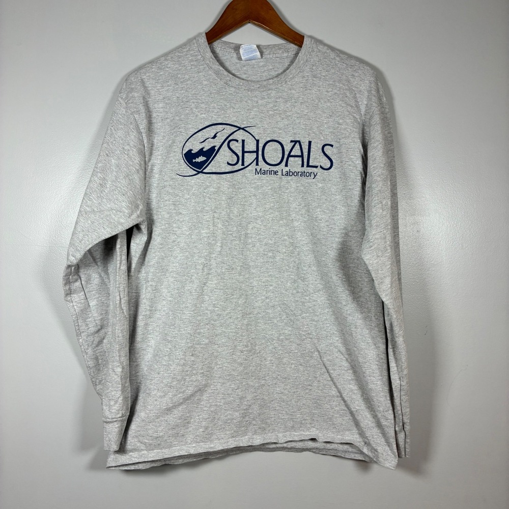Port & Company T-Shirt Mens L Gray Shoals Marine Lab Appledore Island Map Maine